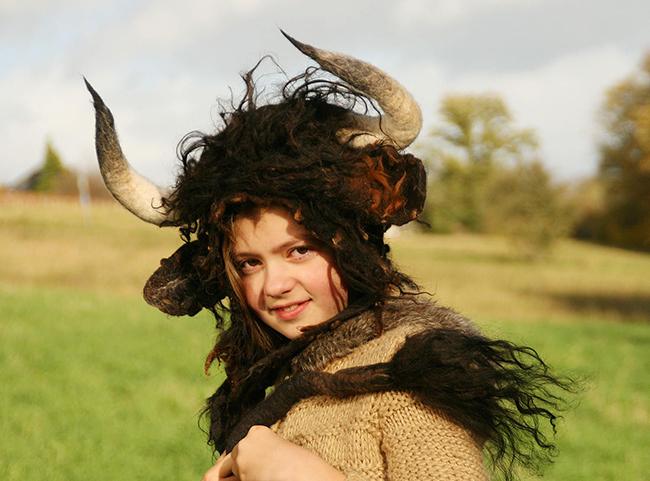 Đặt tên cho con gái tuổi Sửu: Gợi ý 100+ tên gọi hay nhất năm 2023 