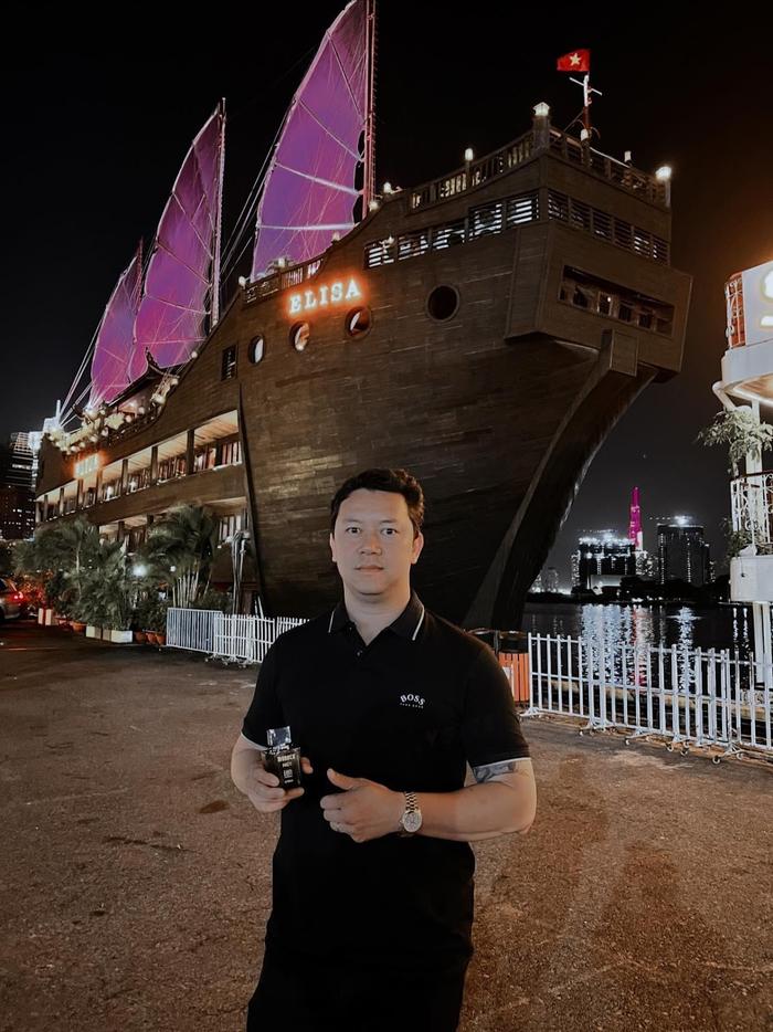 Tiktoker Phương HHL: Từ cậu bé nghèo khó trở thành 'Ông Vua' giới nước hoa và mỹ phẩm Việt Nam