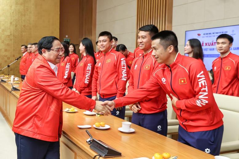 Thủ tướng: Mang theo ý chí Việt Nam, để lá “cờ đỏ sao vàng” bay cao tại SEA Games 33